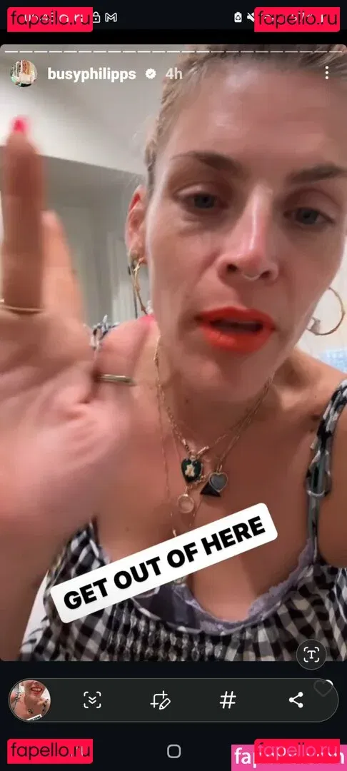 Busy Philipps Onlyfans Photo Gallery 