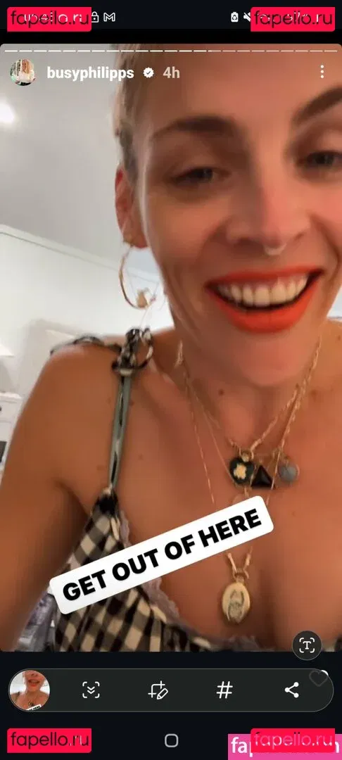 Busy Philipps Onlyfans Photo Gallery 