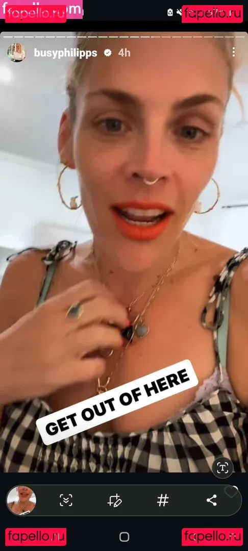 Busy Philipps Onlyfans Photo Gallery 