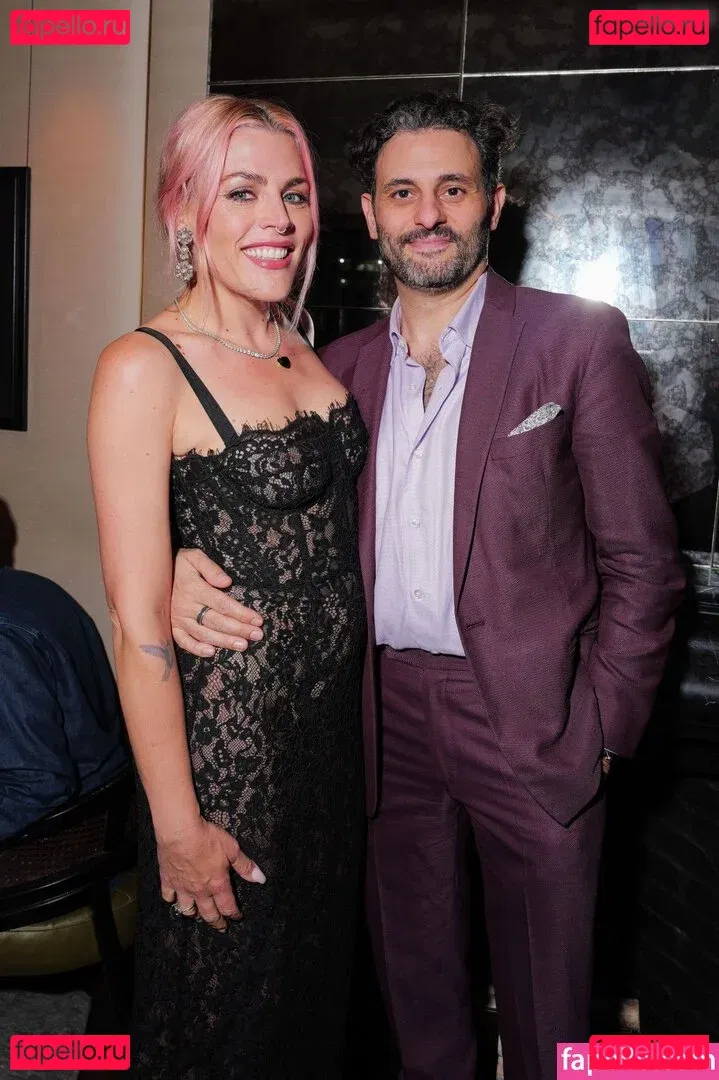 Busy Philipps Onlyfans Photo Gallery 