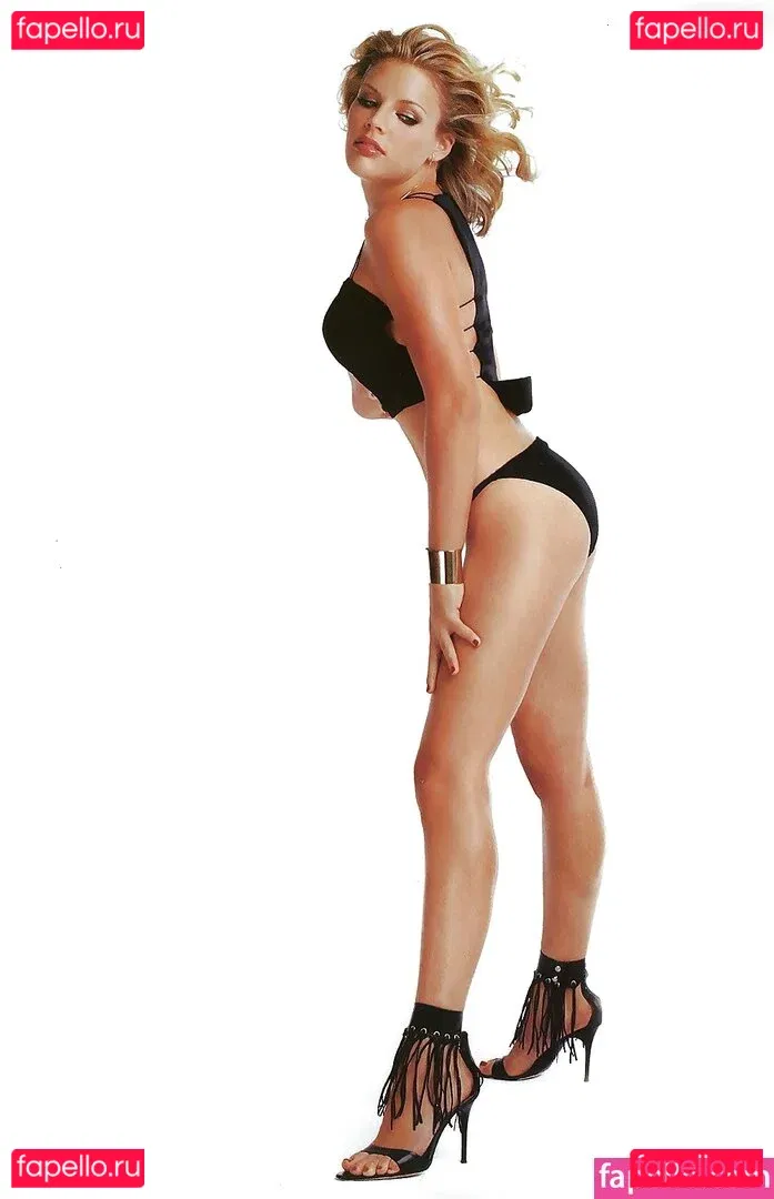 Busy Philipps Onlyfans Photo Gallery 