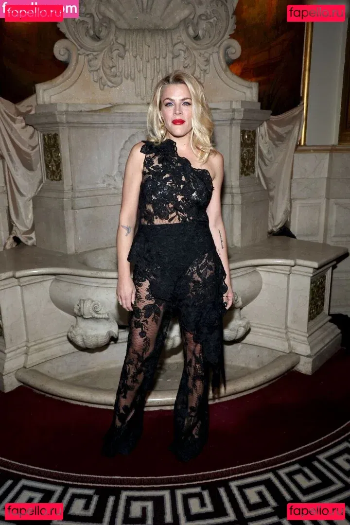 Busy Philipps Onlyfans Photo Gallery 