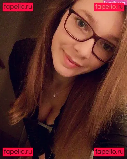 s.b.1994 Onlyfans Photo Gallery 