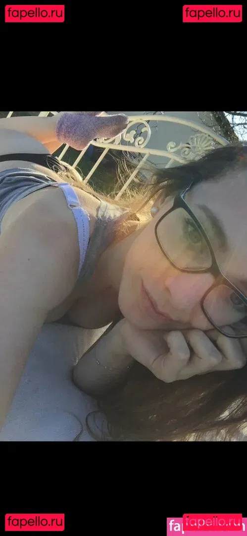 s.b.1994 Onlyfans Photo Gallery 