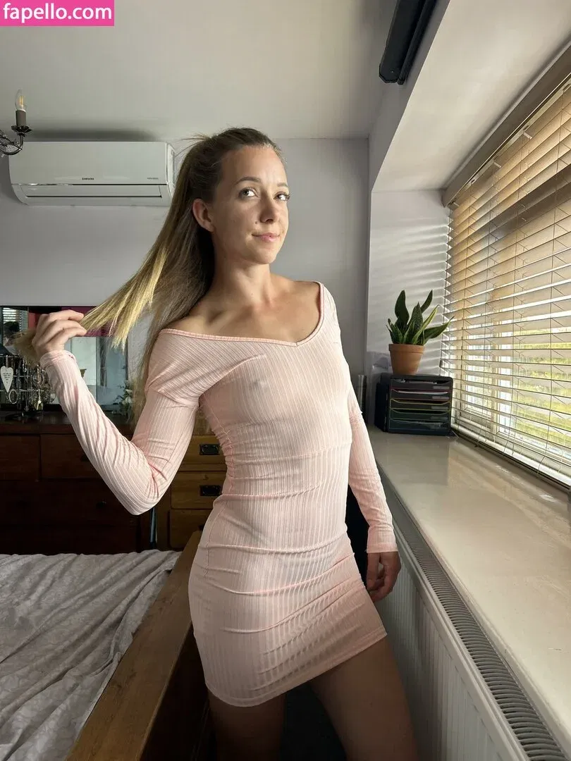 Rosieposie Onlyfans Photo Gallery 