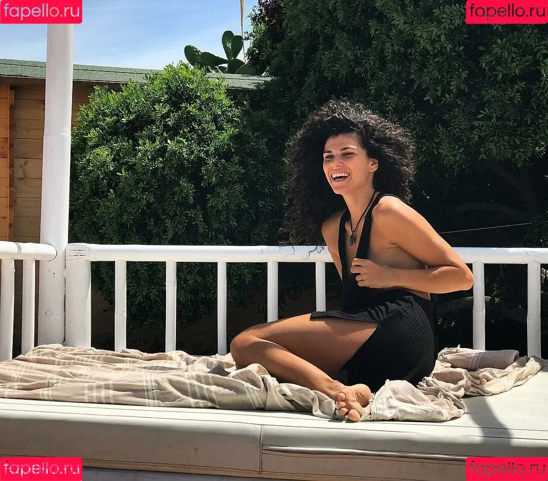 Ariadna Hafez Onlyfans Photo Gallery 