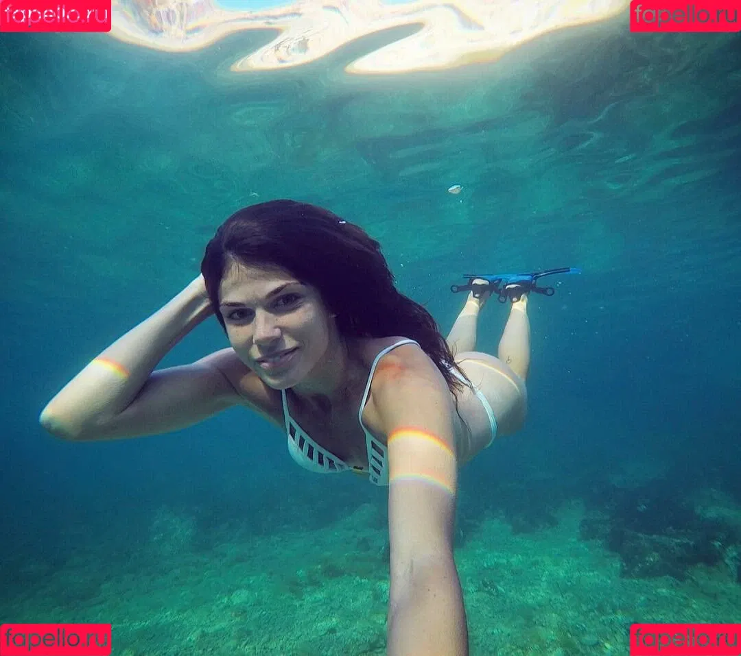 Ariadna Hafez Onlyfans Photo Gallery 