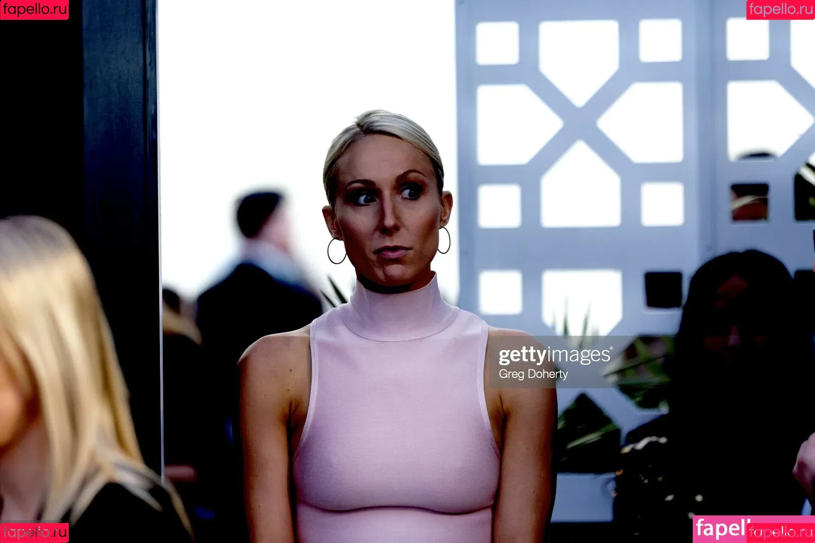 Nikki Glaser Onlyfans Photo Gallery 