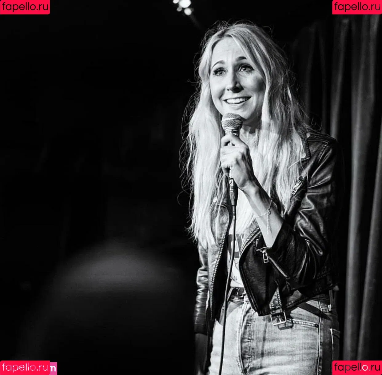 Nikki Glaser Onlyfans Photo Gallery 