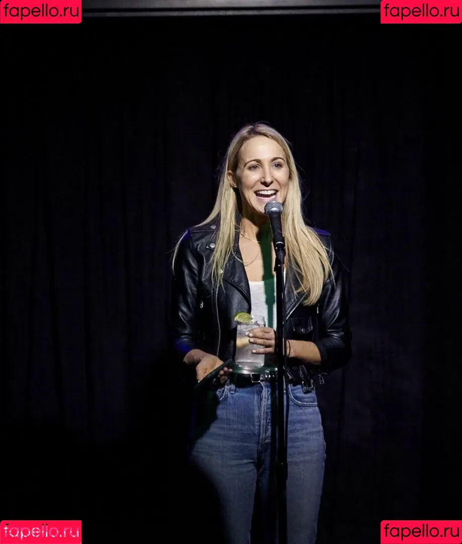 Nikki Glaser Onlyfans Photo Gallery 