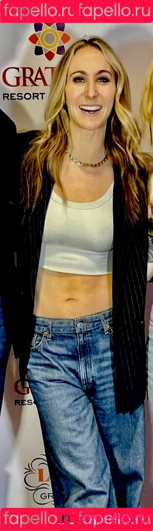 Nikki Glaser Onlyfans Photo Gallery 