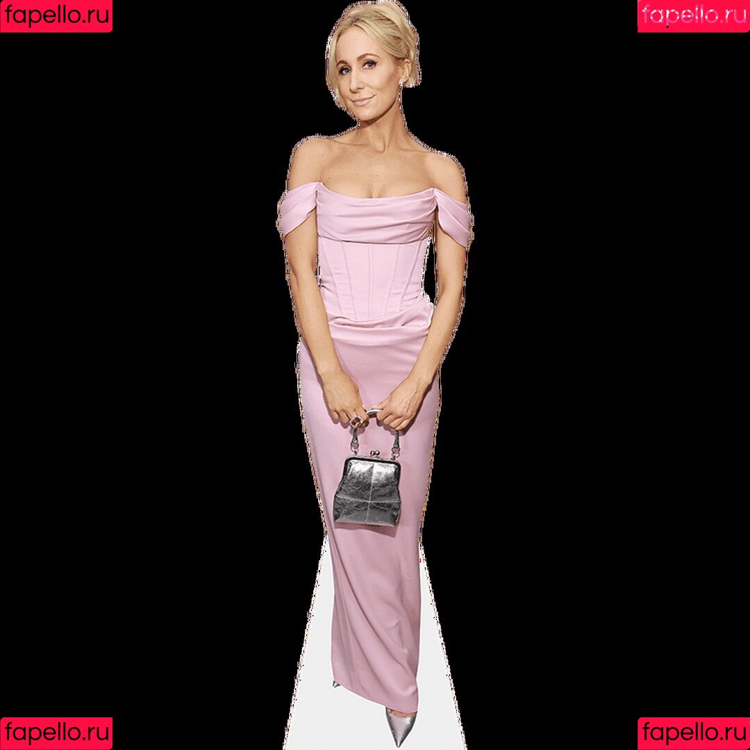 Nikki Glaser Onlyfans Photo Gallery 