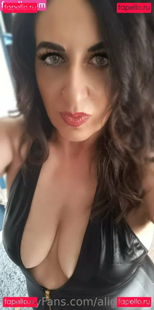 alig44444 Onlyfans Photo Gallery 