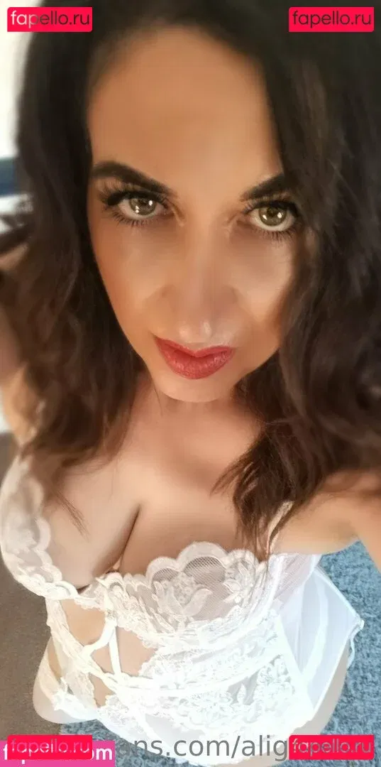 alig44444 Onlyfans Photo Gallery 