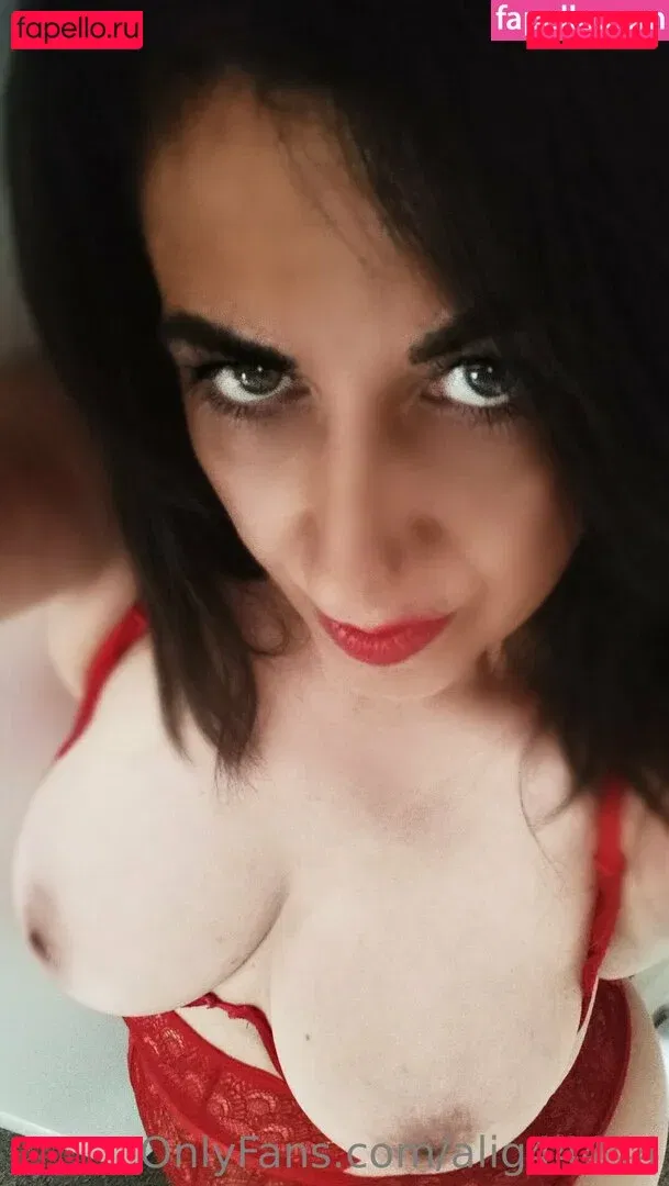 alig44444 Onlyfans Photo Gallery 