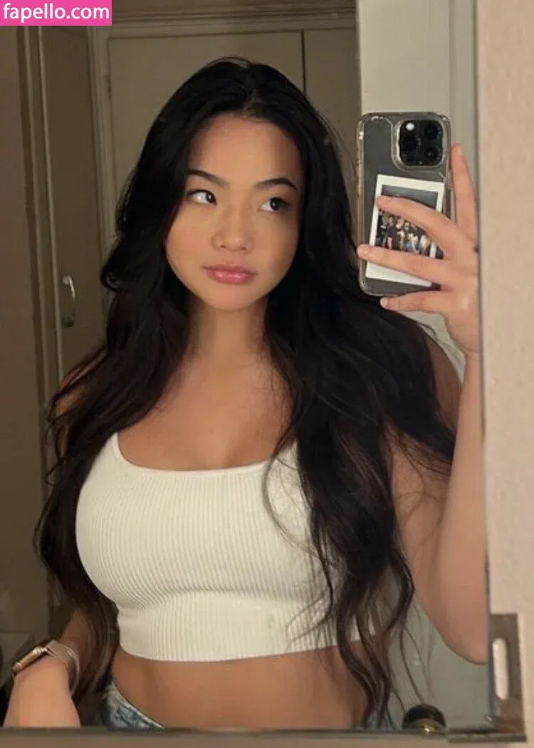 Carly Wong Onlyfans Photo Gallery 