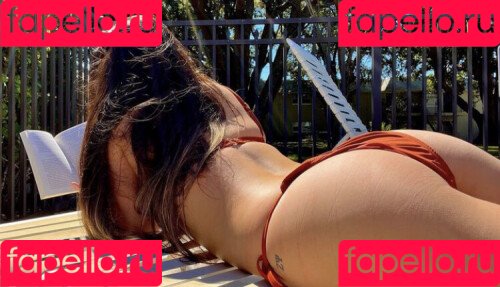 Carly Wong Onlyfans Photo Gallery 