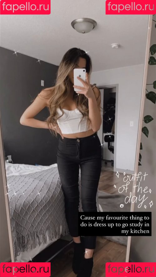 Carly Wong Onlyfans Photo Gallery 