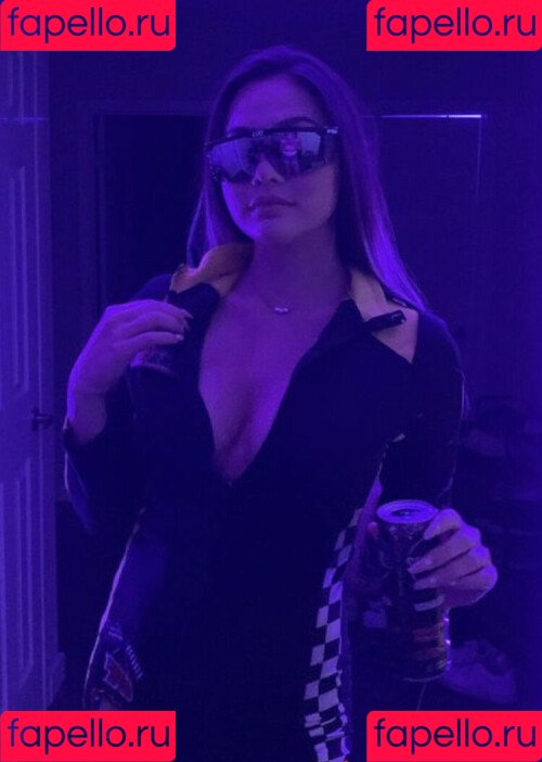 Carly Wong Onlyfans Photo Gallery 