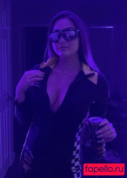 Carly Wong Onlyfans Photo Gallery 