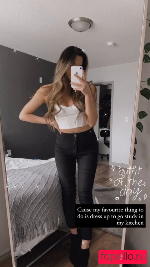 Carly Wong Onlyfans Photo Gallery 