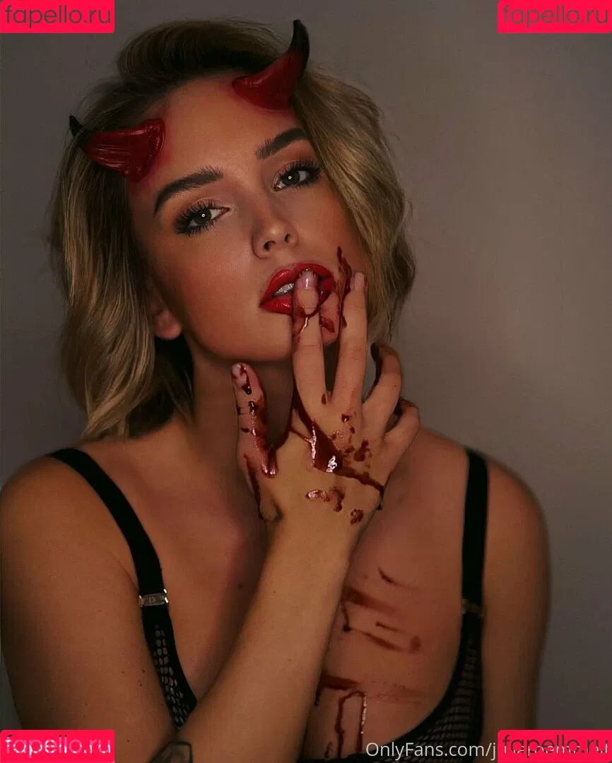 Juliaroemmelt Onlyfans Photo Gallery 