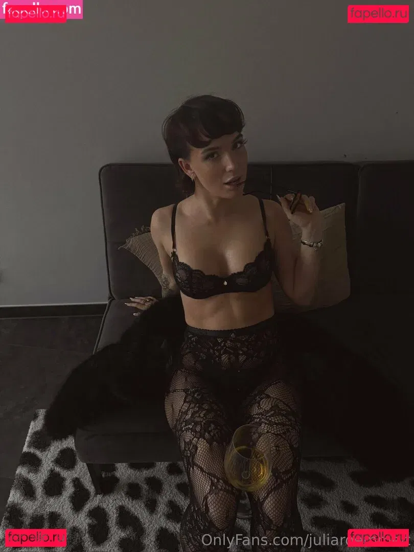 Juliaroemmelt Onlyfans Photo Gallery 