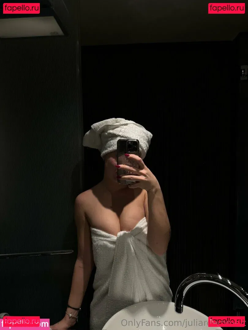 Juliaroemmelt Onlyfans Photo Gallery 