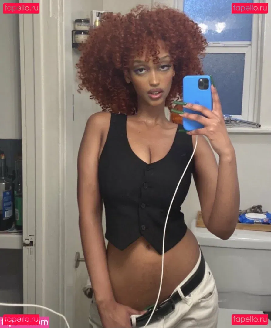 Solaya Ismail Onlyfans Photo Gallery 