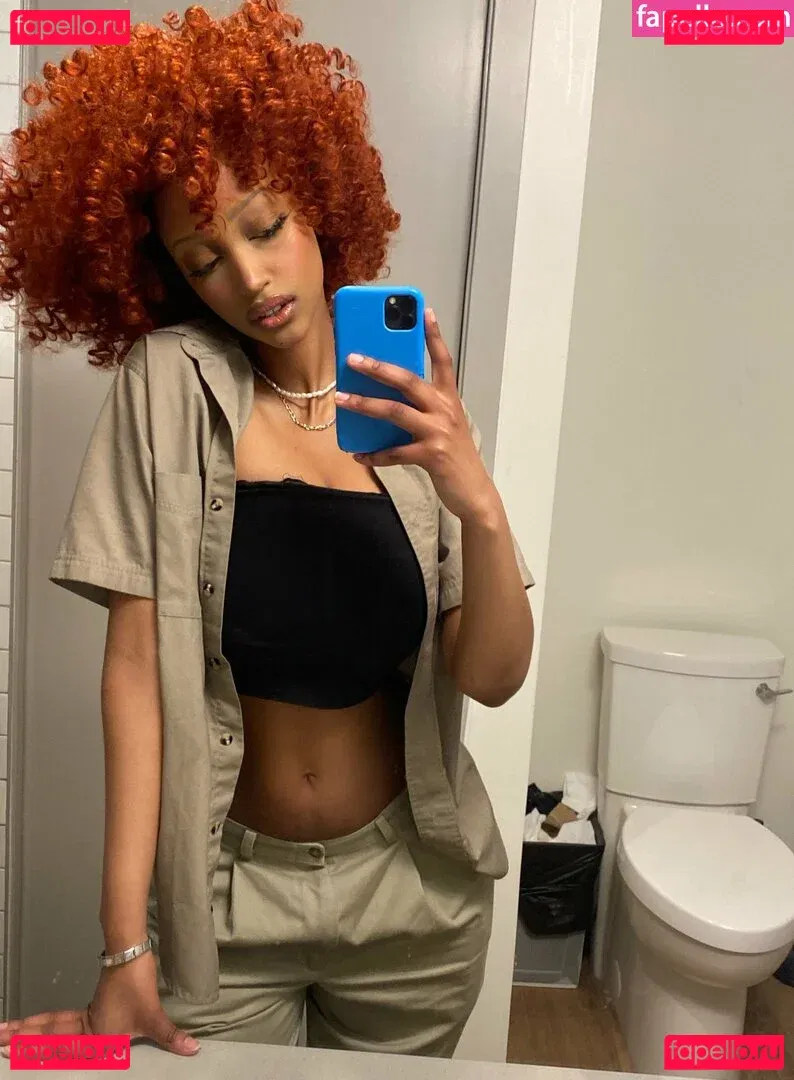 Solaya Ismail Onlyfans Photo Gallery 