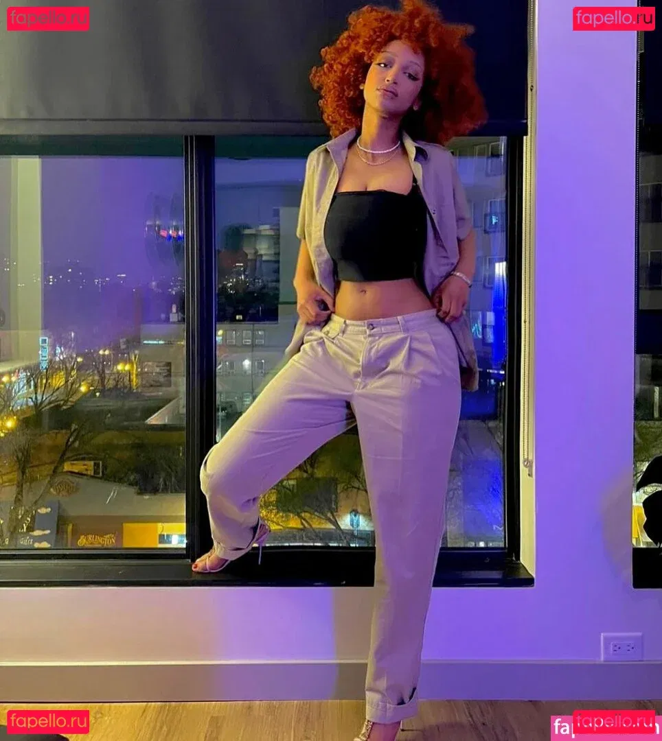 Solaya Ismail Onlyfans Photo Gallery 