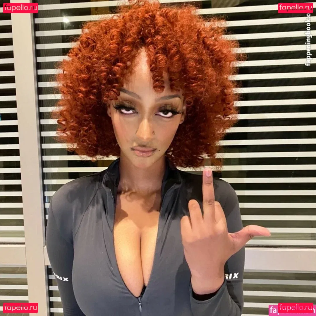 Solaya Ismail Onlyfans Photo Gallery 