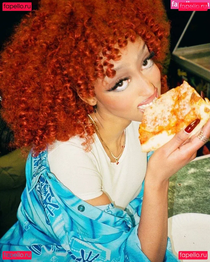 Solaya Ismail Onlyfans Photo Gallery 