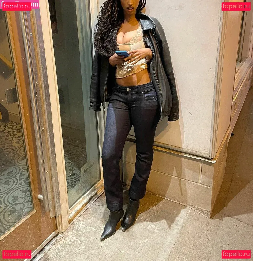 Solaya Ismail Onlyfans Photo Gallery 