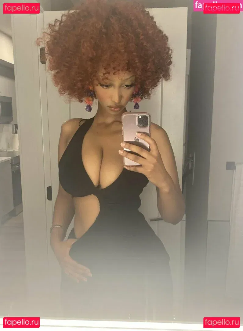 Solaya Ismail Onlyfans Photo Gallery 