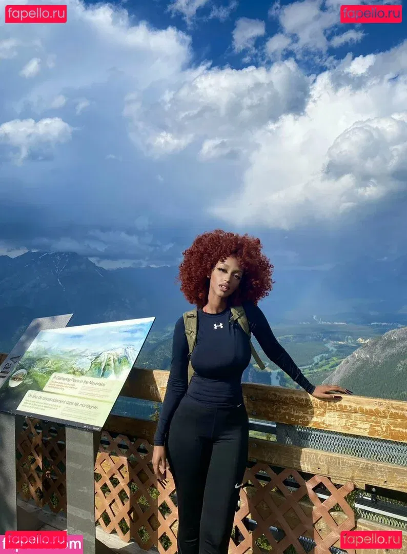 Solaya Ismail Onlyfans Photo Gallery 