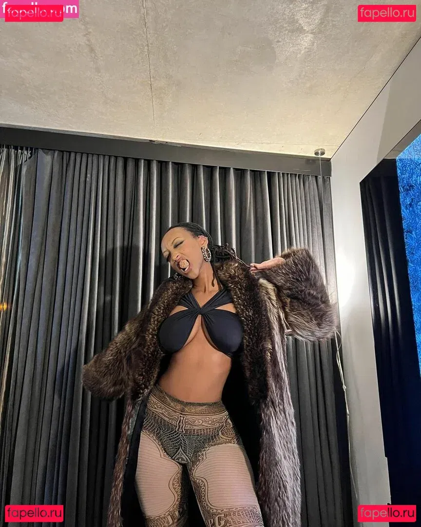 Solaya Ismail Onlyfans Photo Gallery 