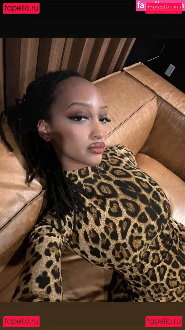 Solaya Ismail Onlyfans Photo Gallery 