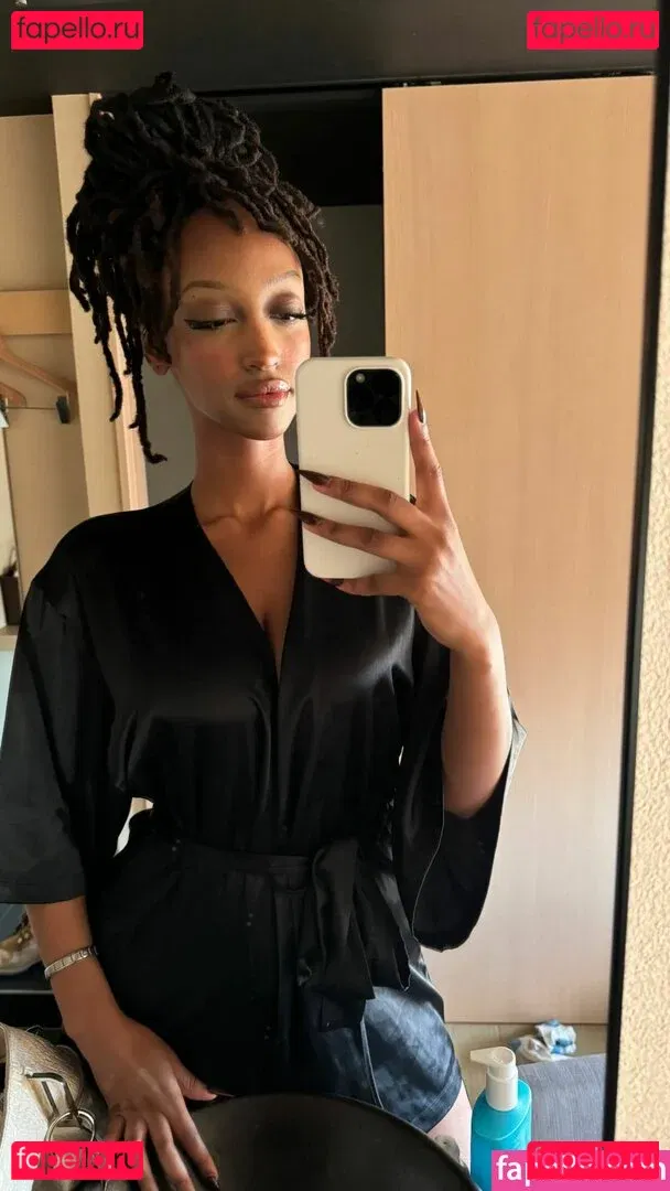 Solaya Ismail Onlyfans Photo Gallery 