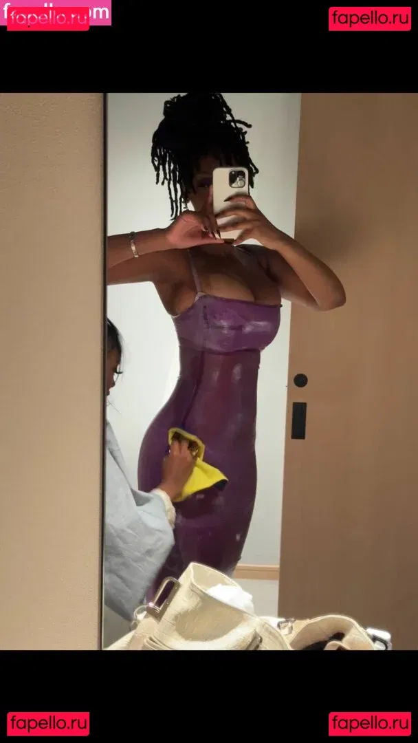 Solaya Ismail Onlyfans Photo Gallery 