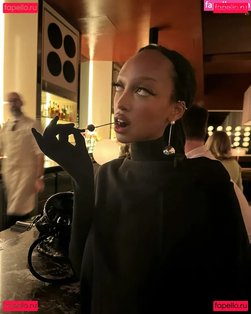 Solaya Ismail Onlyfans Photo Gallery 