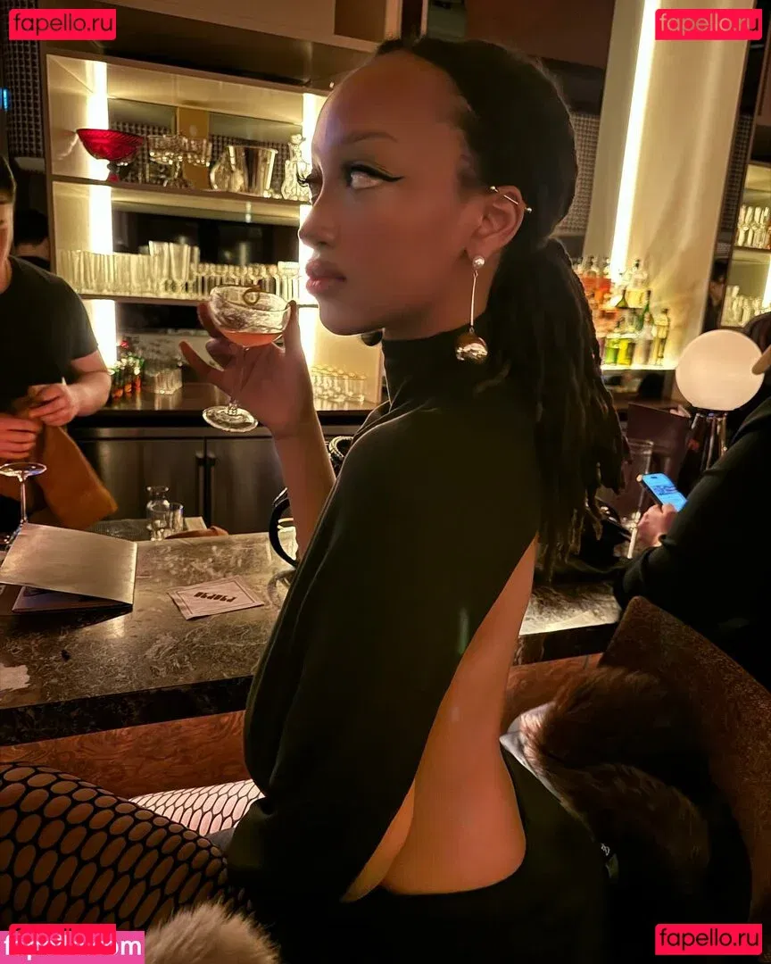 Solaya Ismail Onlyfans Photo Gallery 