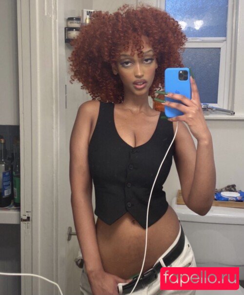 Solaya Ismail Onlyfans Photo Gallery 