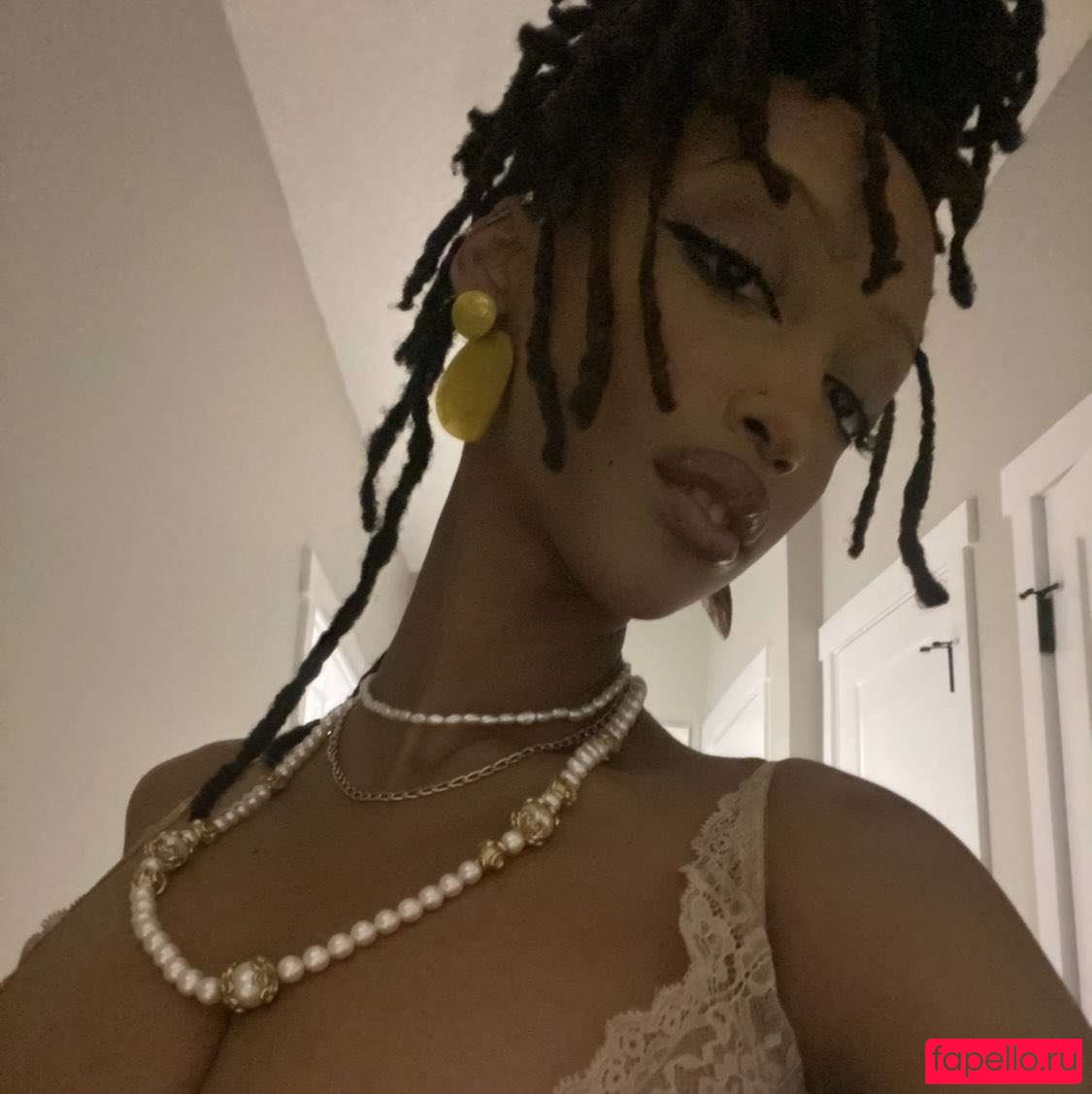 Solaya Ismail Onlyfans Photo Gallery 