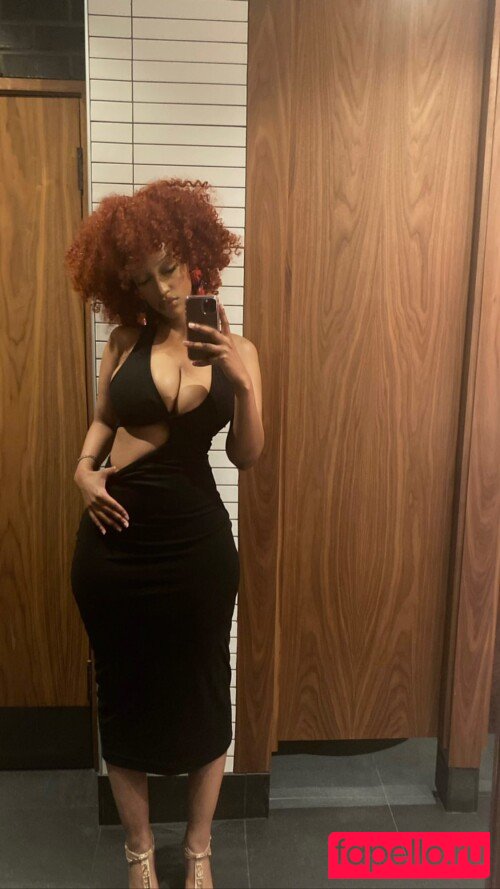 Solaya Ismail Onlyfans Photo Gallery 