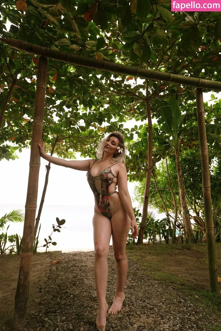 hollytwolf Onlyfans Photo Gallery 