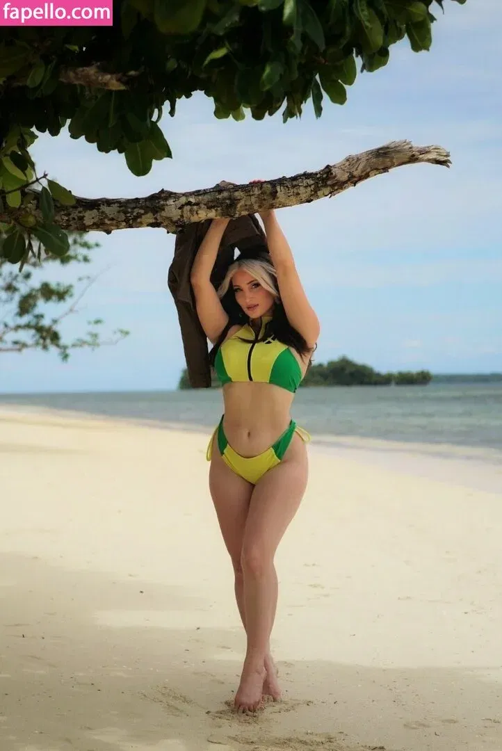 hollytwolf Onlyfans Photo Gallery 