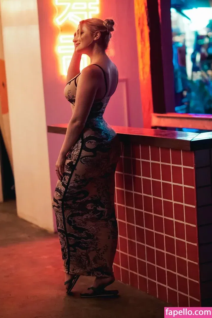 hollytwolf Onlyfans Photo Gallery 