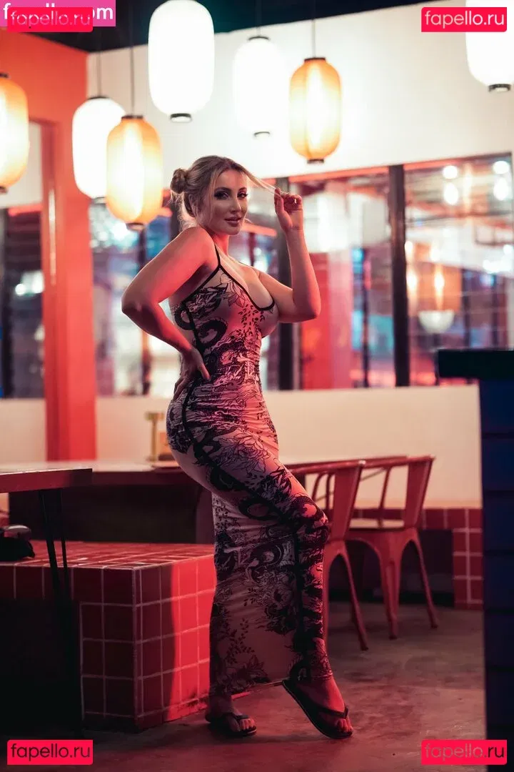 hollytwolf Onlyfans Photo Gallery 