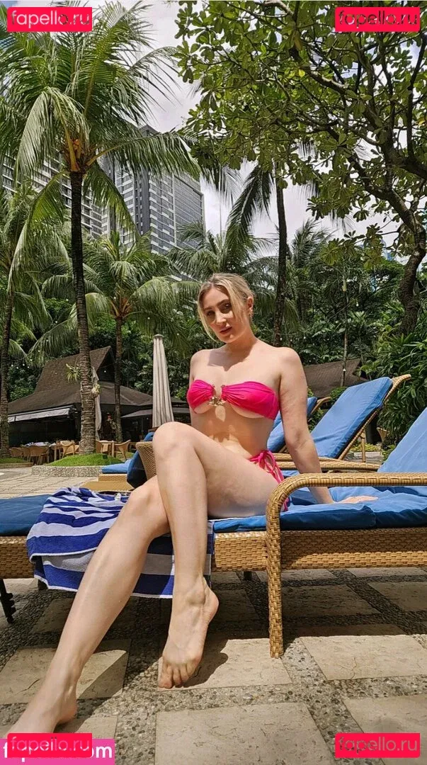 hollytwolf Onlyfans Photo Gallery 